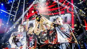 蒙古王面对大黄蜂九连败后首次获胜！与绿龙会师BLAST赏金赛S2决赛